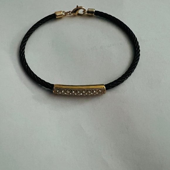 NWOT Guess Gold & Black Metal Mesh-Black Rhinestones Filled Bangle Bracelet $20 - Picture 1 of 3